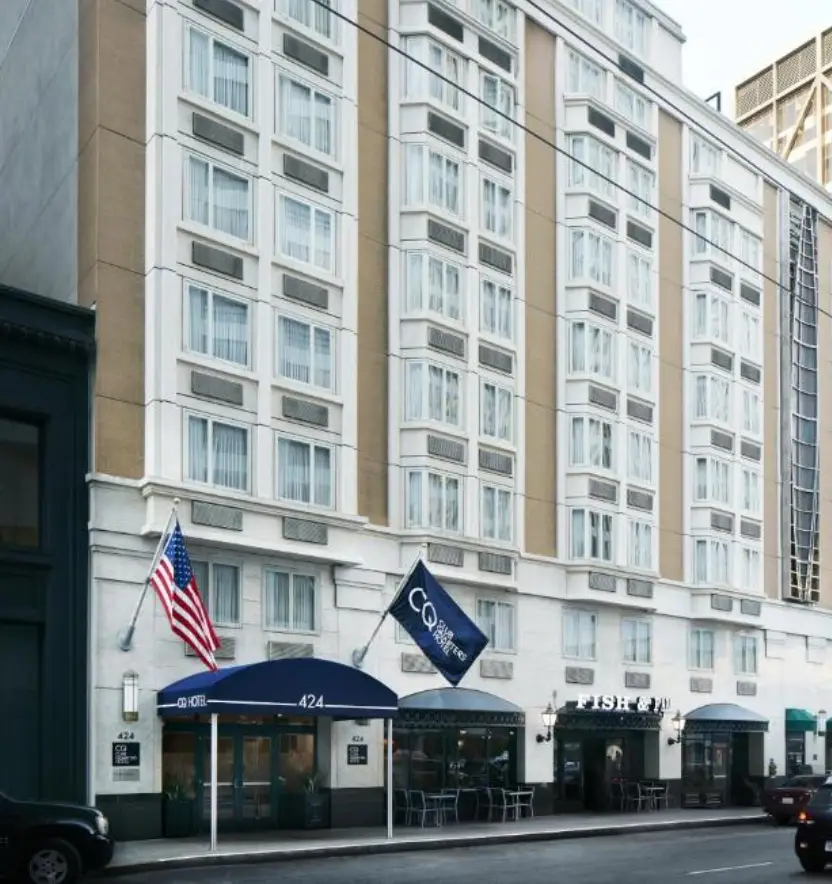 Club Quarters Hotel